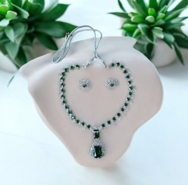 Green and Silver Stone Set